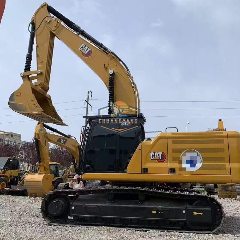حفارة زاحفة هيدروليكية مستعملة من طراز CATERPILLAR 345