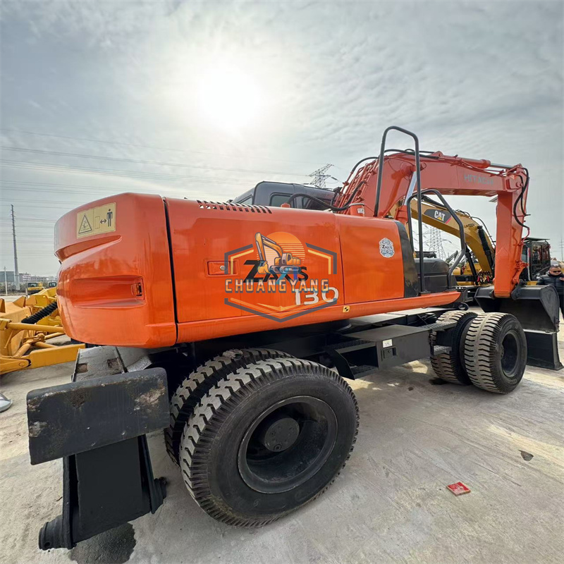Б/у оригинальный мини-экскаватор HITACHI ZX130