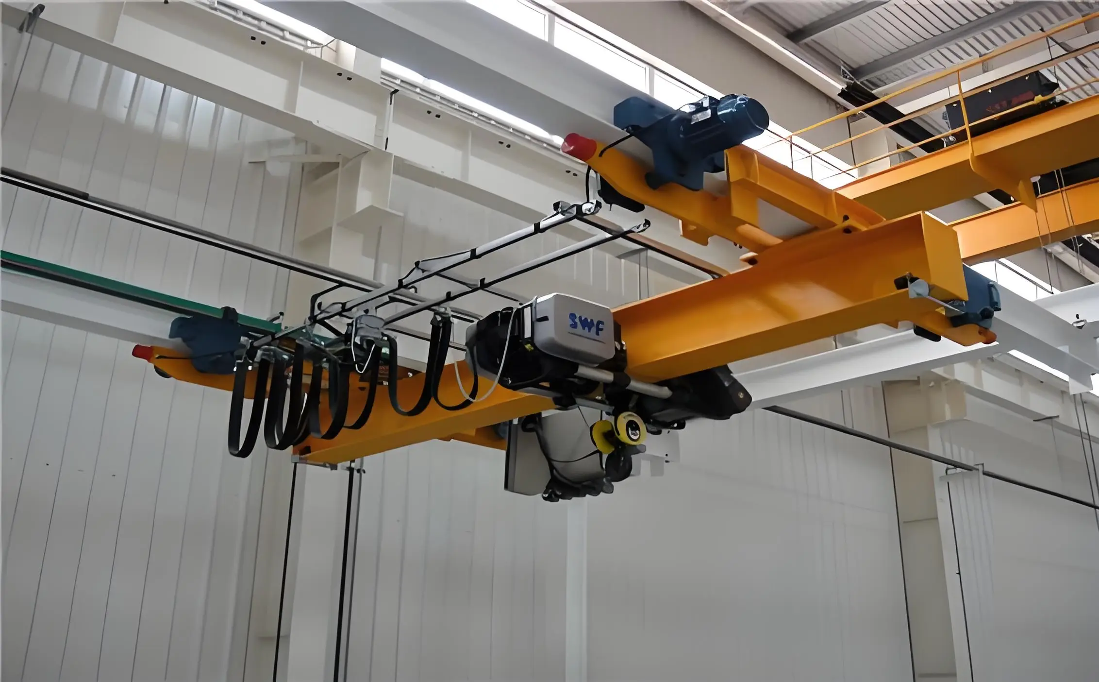 durable suspension crane