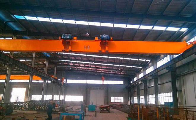 What Is an LDPE-Type Double-Hoist Single-Girder Crane and How Does It Work?