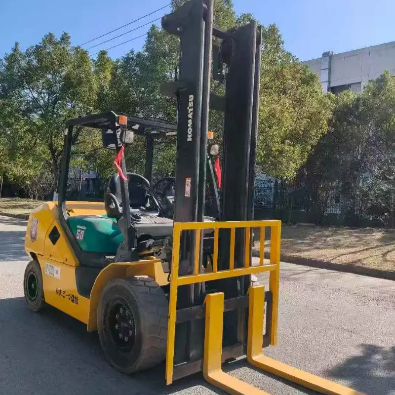 Used Komatsu 5‑ton diesel forklift for export