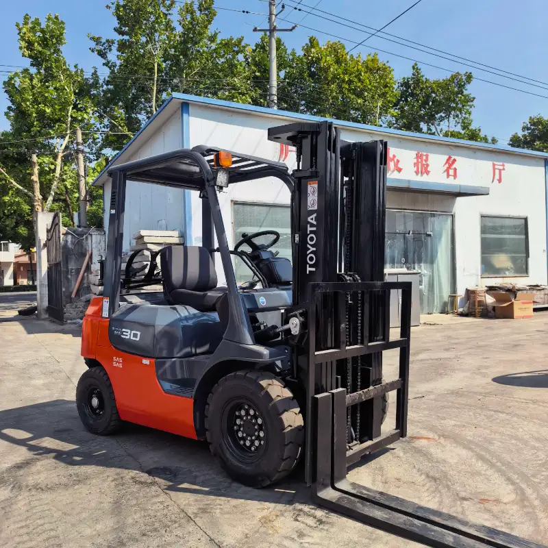 Used Toyota 3 Ton Gasoline Forklift
