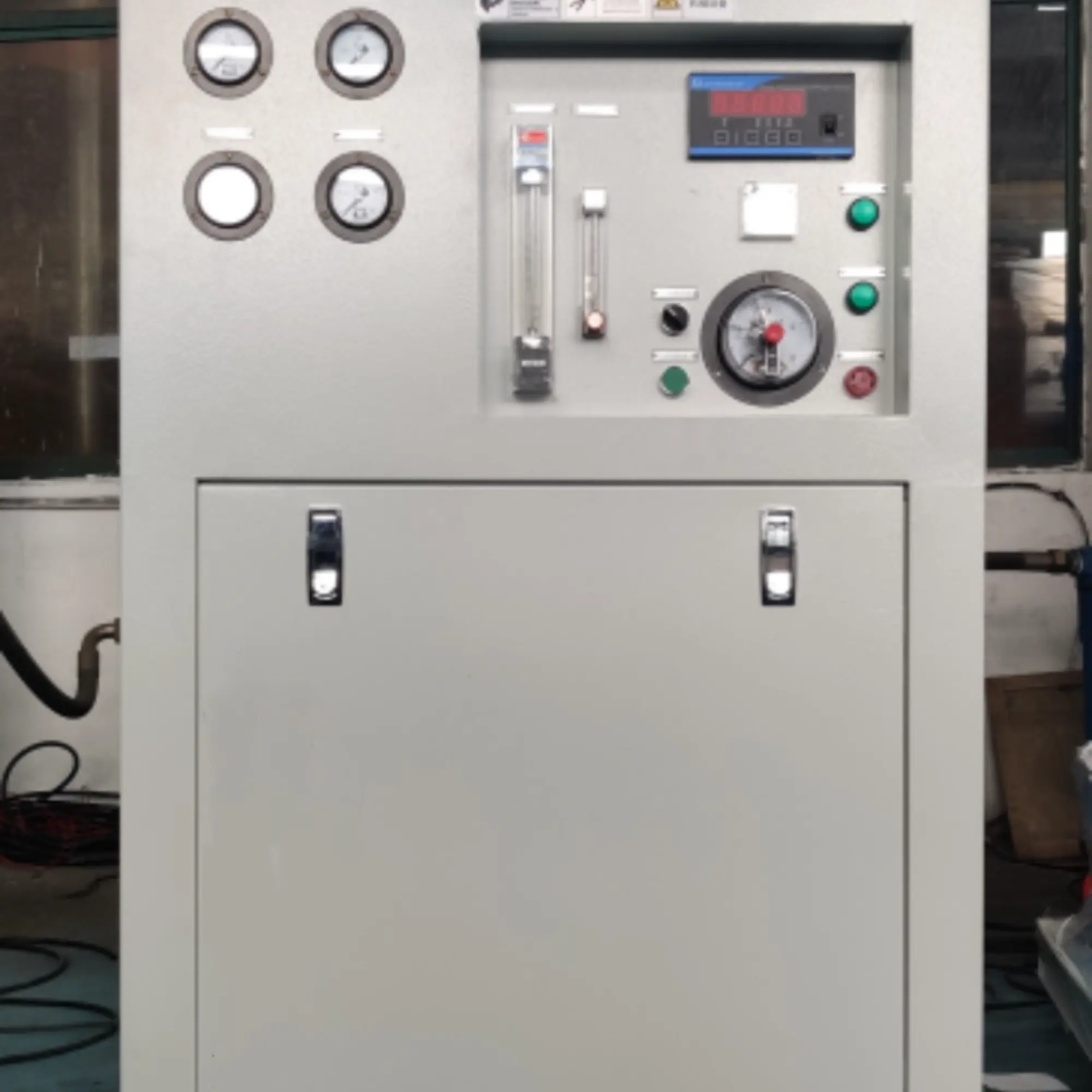 compact nitrogen generator