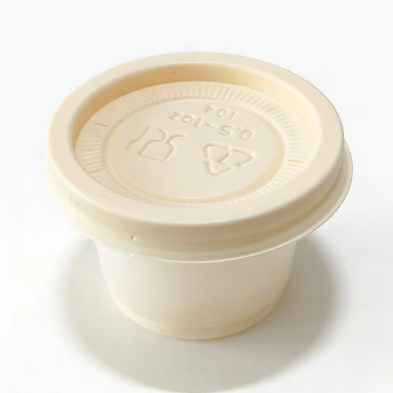 Tasse à sauce à la fécule de maïs de 57 g avec couvercle