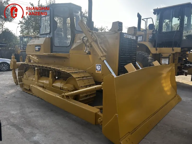 Cat D7 Bulldozer (1)