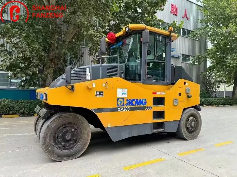 XCMG XP303 Roller