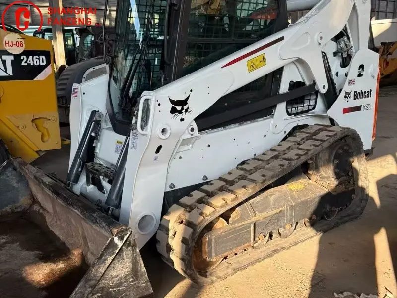 Chargeuse compacte multifonctionnelle Bobcat T650 d'occasion - Ventes internationales