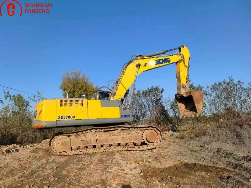 Excavadora mediana-grande usada Sany 245H