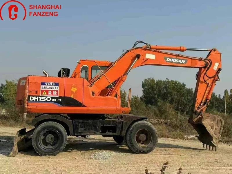Used Doosan DH150W-7 Wheel Excavator 12.9T High-Speed Mobility