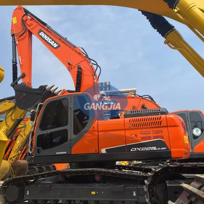 Hot Sale Powerful Second-hand DOOSAN DX225LC-9C Crawler Excavator Global Supplier