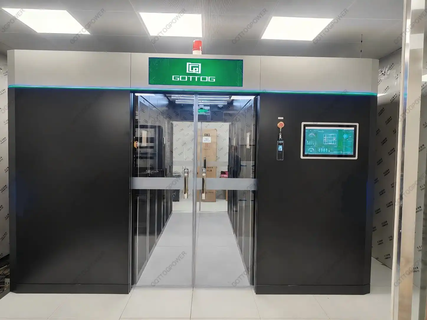 Solução de data center micromodular GOTTOGPOWER para um data center de serviços financeiros em Toronto, Canadá.