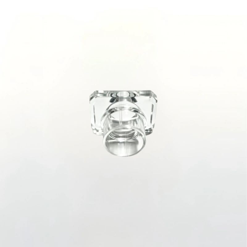 Complete accessories: fine mist sprayer + faceted crystal cap. The spray pump outputs uniform fine mist and prevents leakage. Crystal cap with polished facets brings upscale look. Custom finish available for brand matching.