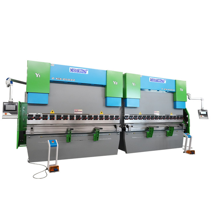 Dual machine linkage bending machines with DA58T