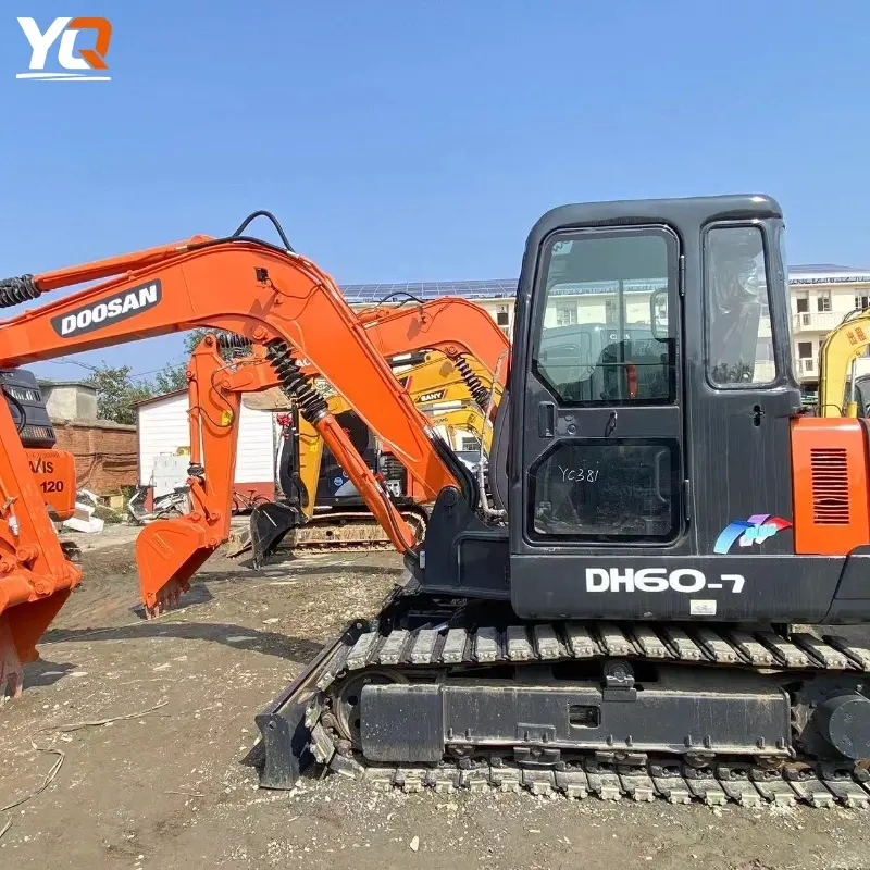 Cheap Price Used Doosan DH60 Crawler Excavator 6 Ton Digger (1)