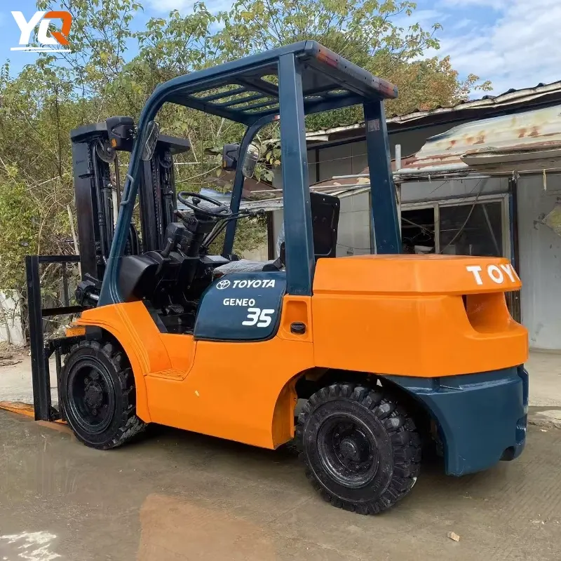 Good Condition Used Toyota 35 Forklift Durable Construction Equipment For Sale (1)