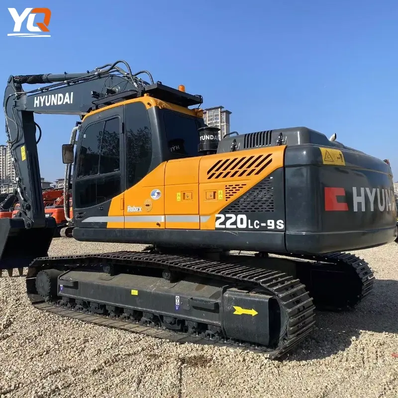 High Quality Used Hyundai 220 Crawler Excavator Durable Engineering Machinery