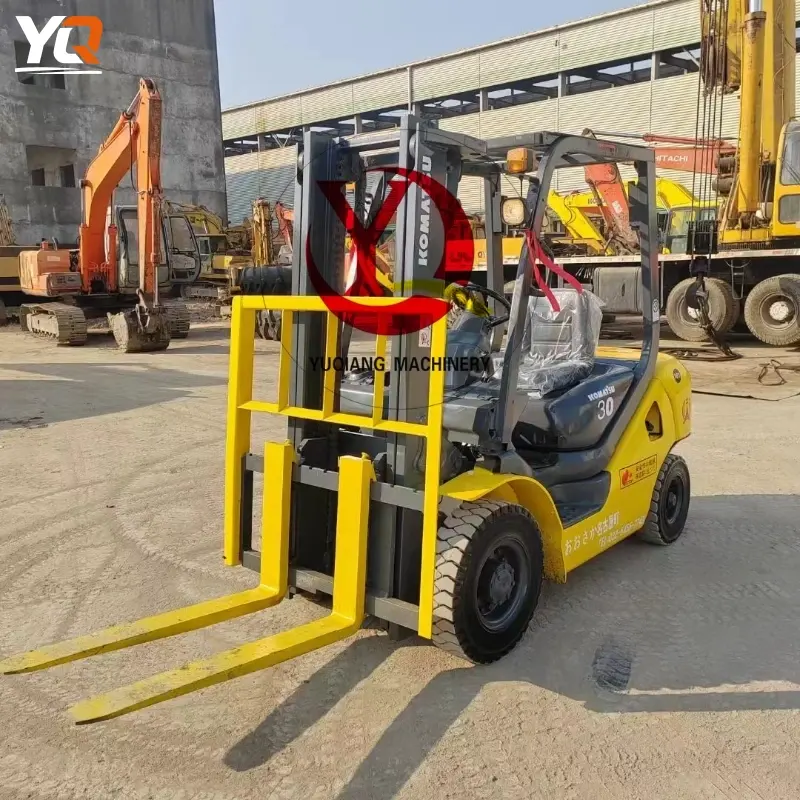 Original Used Komatsu 30 Forklift High Quality Machine Global Supply (1)