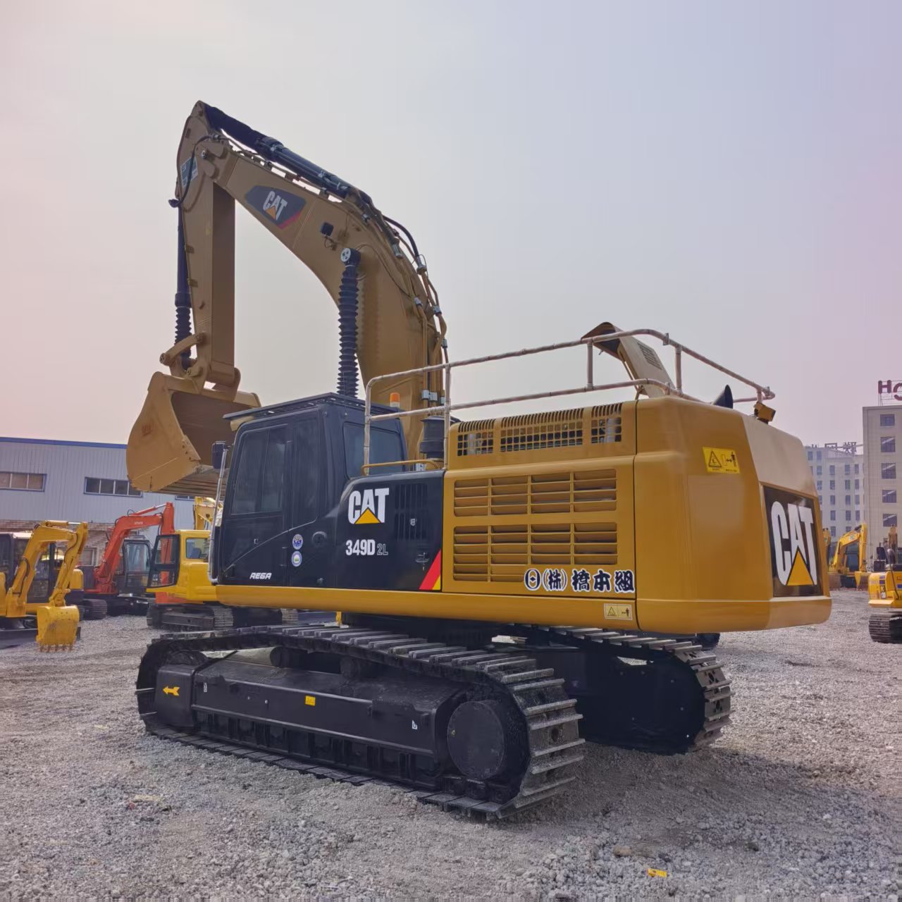 Market Trends of Used Caterpillar Excavators: Industry Outlook for 2025