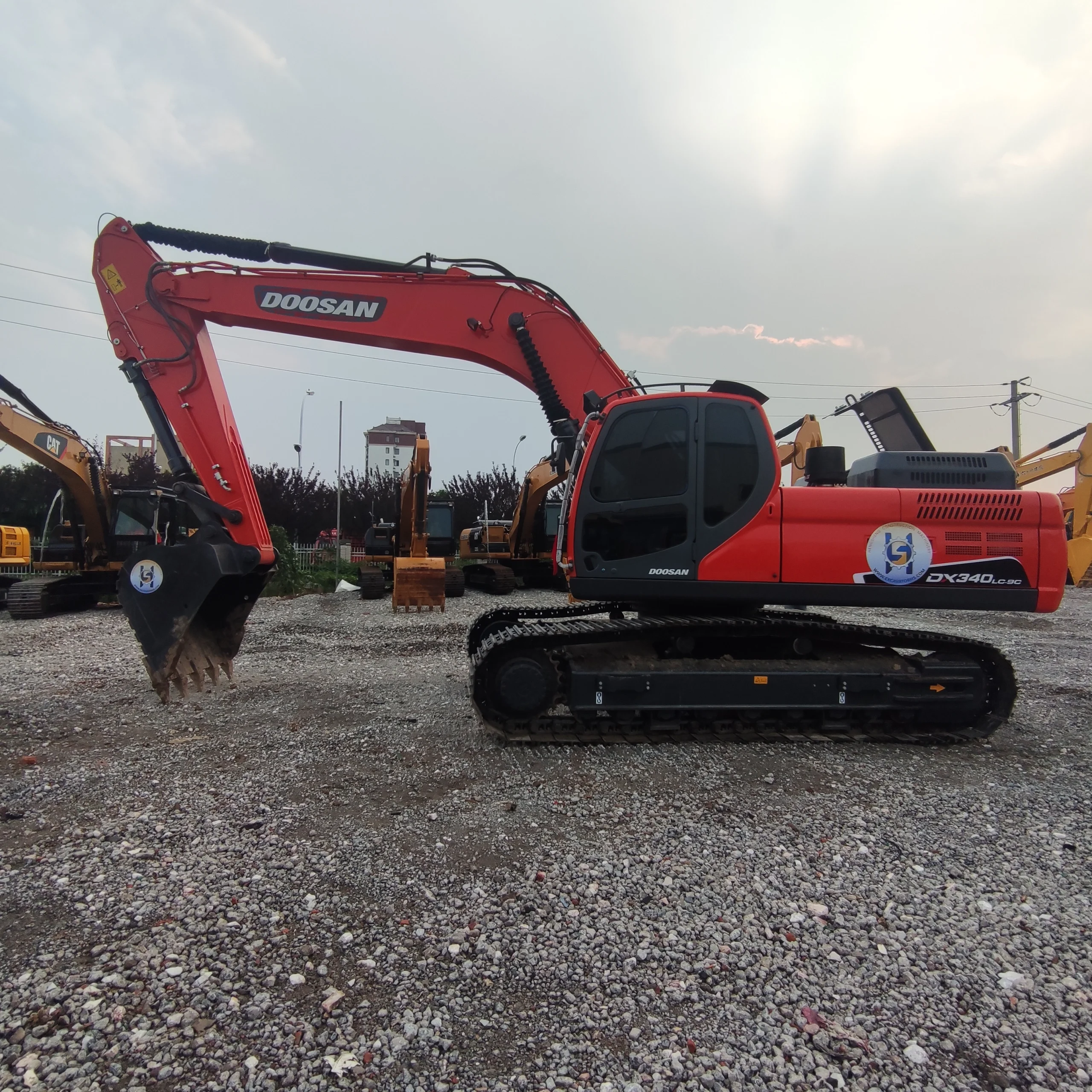 second hand excavator doosan 340 beautiful appearance good condition