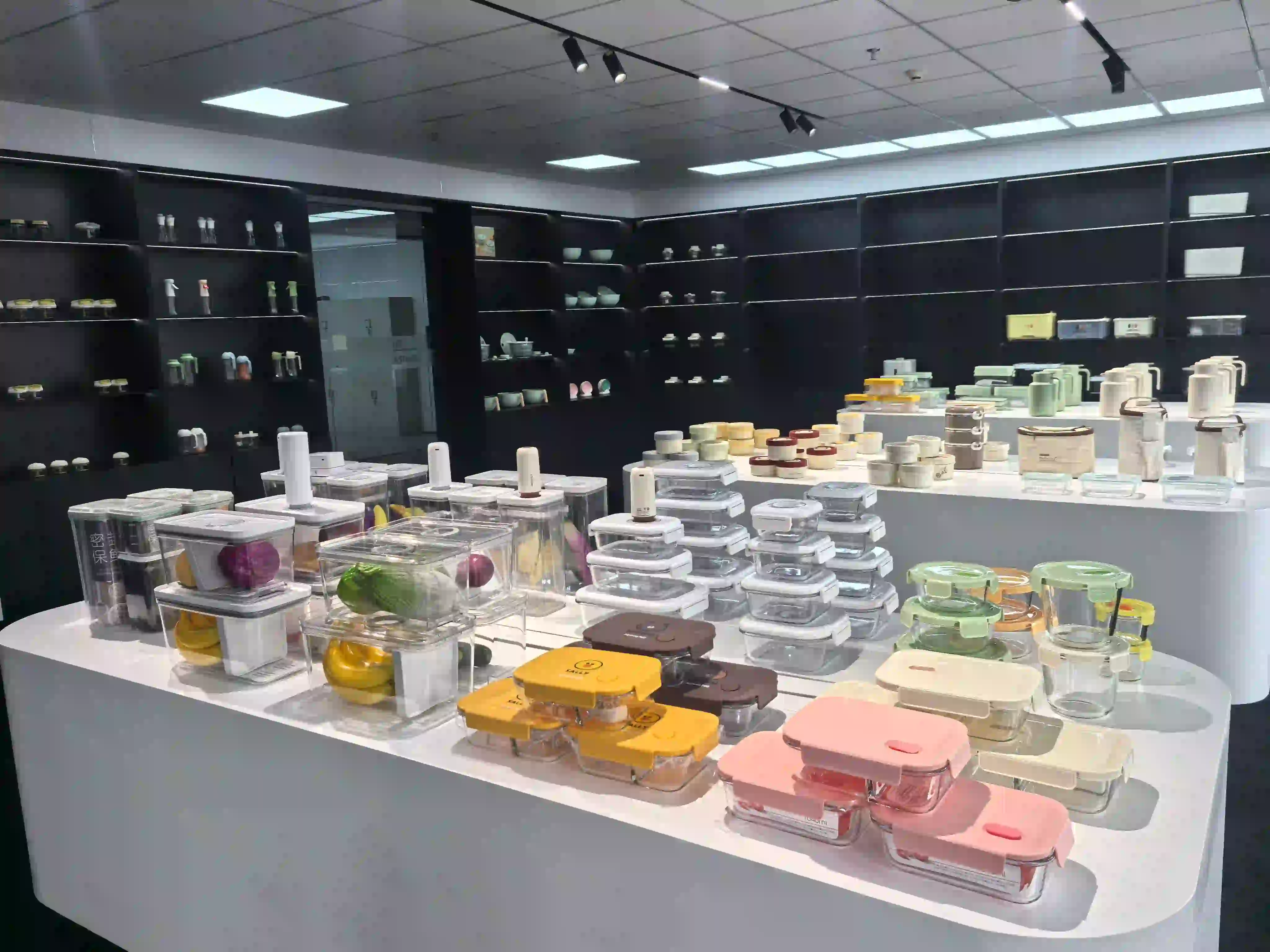 HOMIE Oven-Safe, Leak-Proof Glass Food Containers—featuring a premium textured design, these are ideal for glamping and outdoor adventure dining; suitable for microwave heating and vacuum sealing. Factory-direct wholesale vacuum preservation boxes, refrigerator food storage jars, round glass sets, milk powder jars, and leak-proof sealed containers.