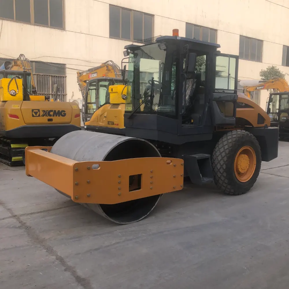 Road roller BM8000