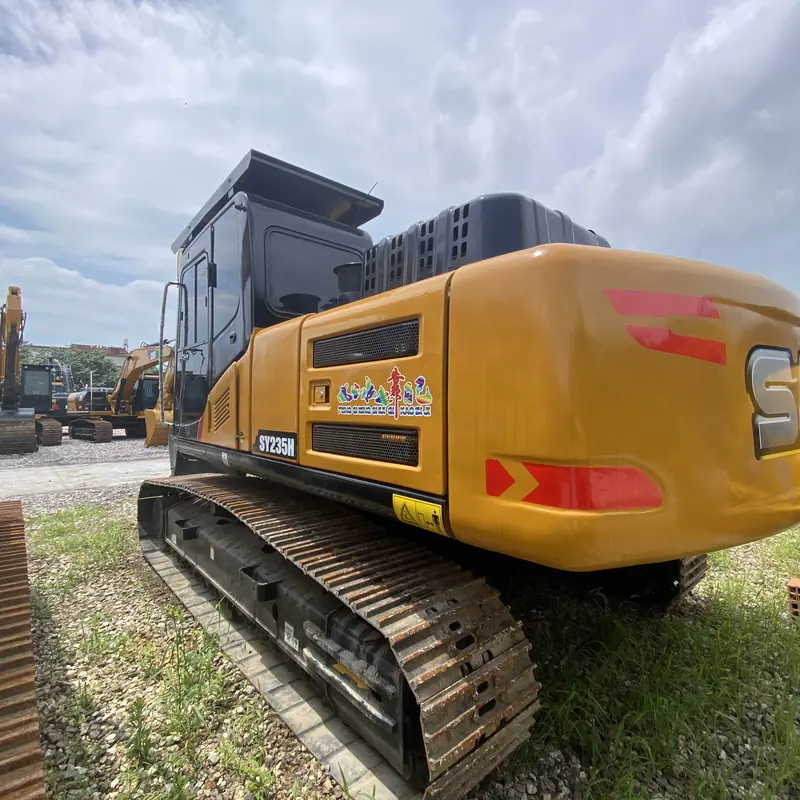 Exterior de la cabina del operador de la excavadora SANY SY235H