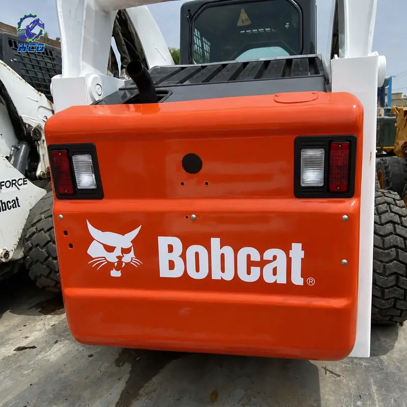 Moteur BOBCAT S300 avec logo HCQ