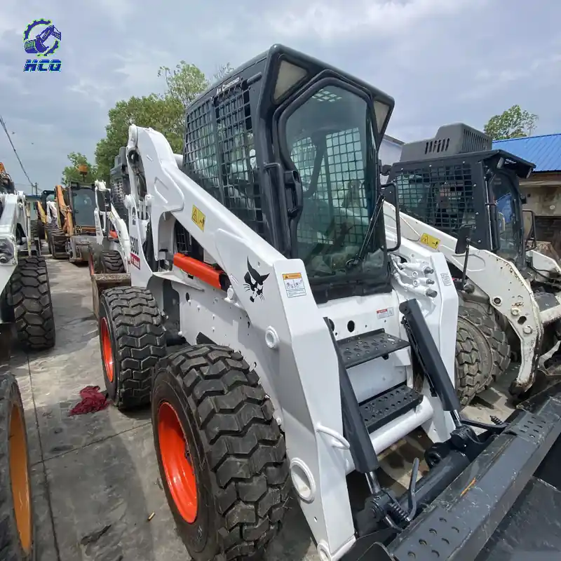 BOBCAT S300