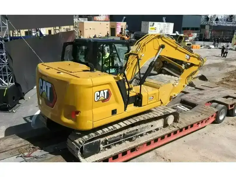 Fornecedores de máquinas de construção de escavadeiras usadas com visão corporal CAT313GC