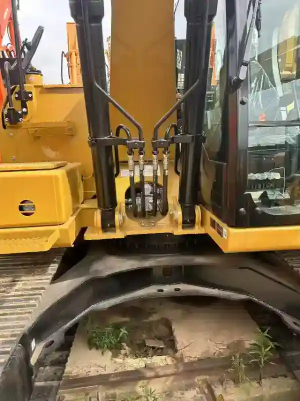 Proveedores de maquinaria de construcción de excavadoras usadas con tren de rodaje cat313