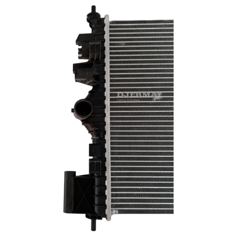 Car radiator OEM: 5475809 775*378*16 MT Auto radiator