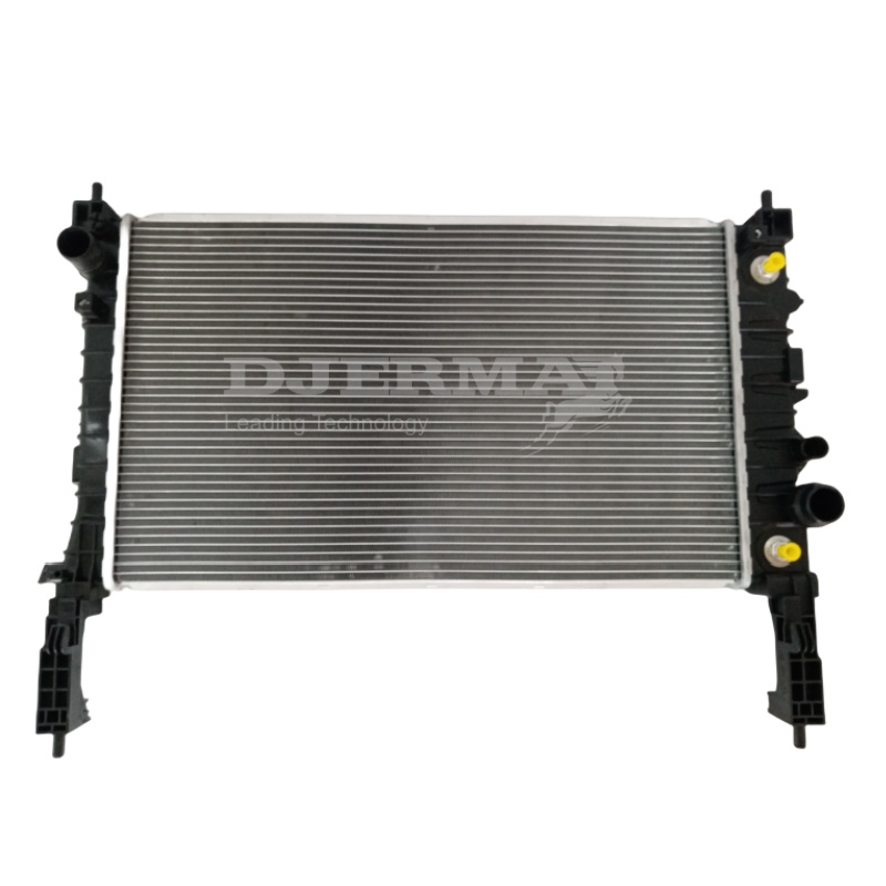 95136078 Car Engine Parts Hot Sale Air Conditioner Water Cooling System Heater Radiator Water Tank For Chevrolet Cruze 1.4L AT