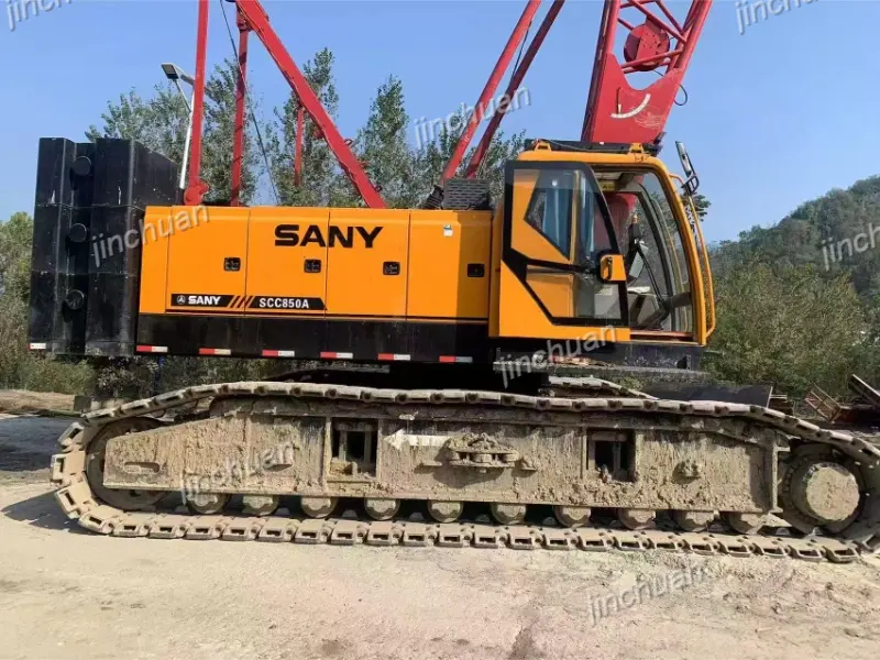Used SANT SCC800 80ton crane
