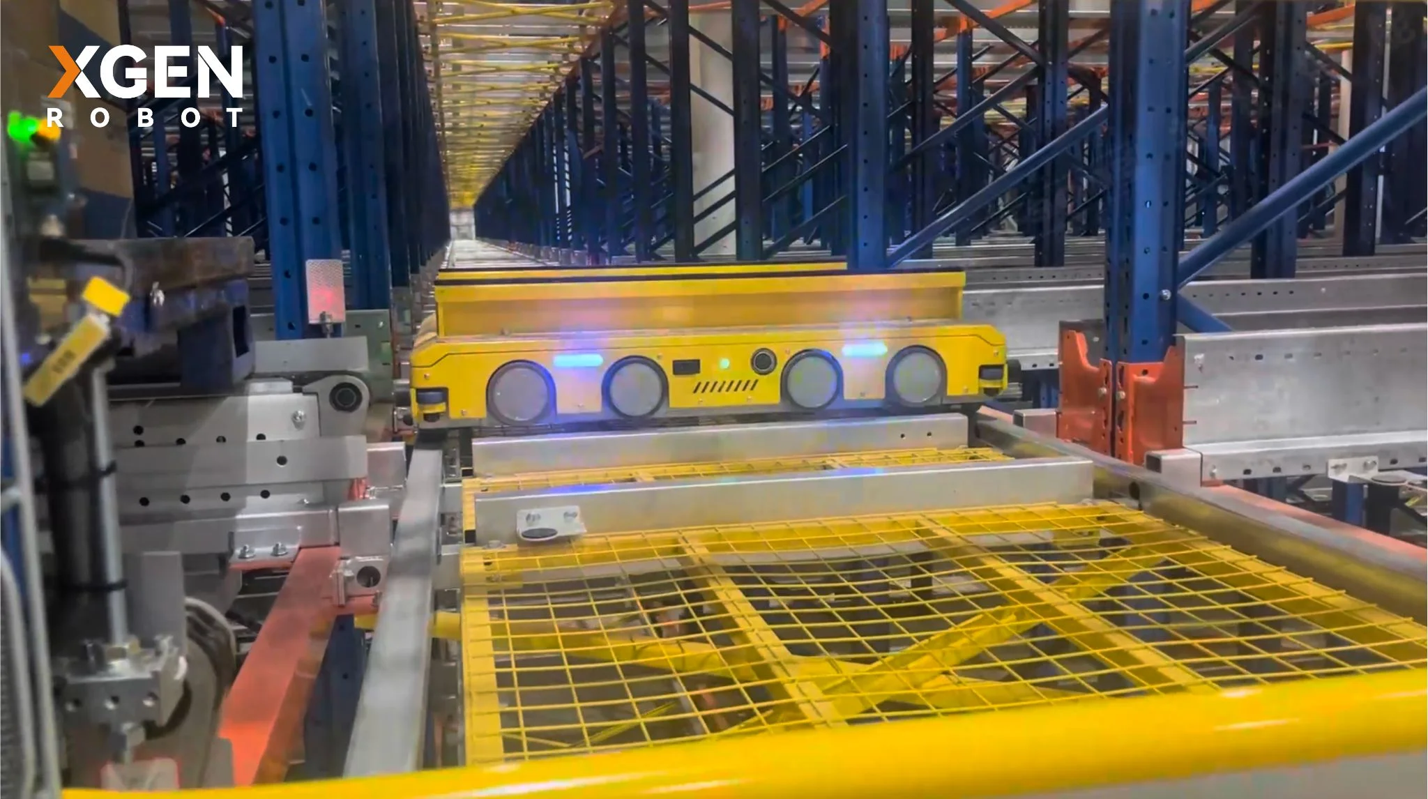 4-way movement pallet shuttle automated pallet handling