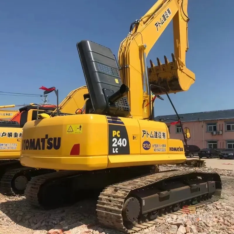 Used Excavator Komatsu 240-N1