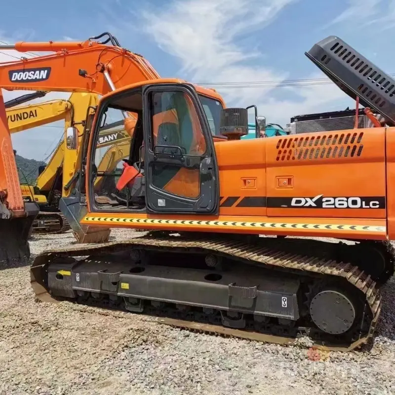 Used Excavator Doosan DX260LC