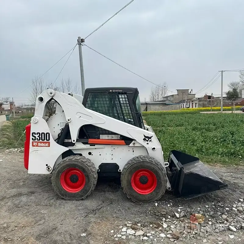 Used Loader S300 (1)