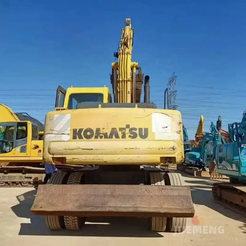 Used Wheel Excavator Komatsu 130-6