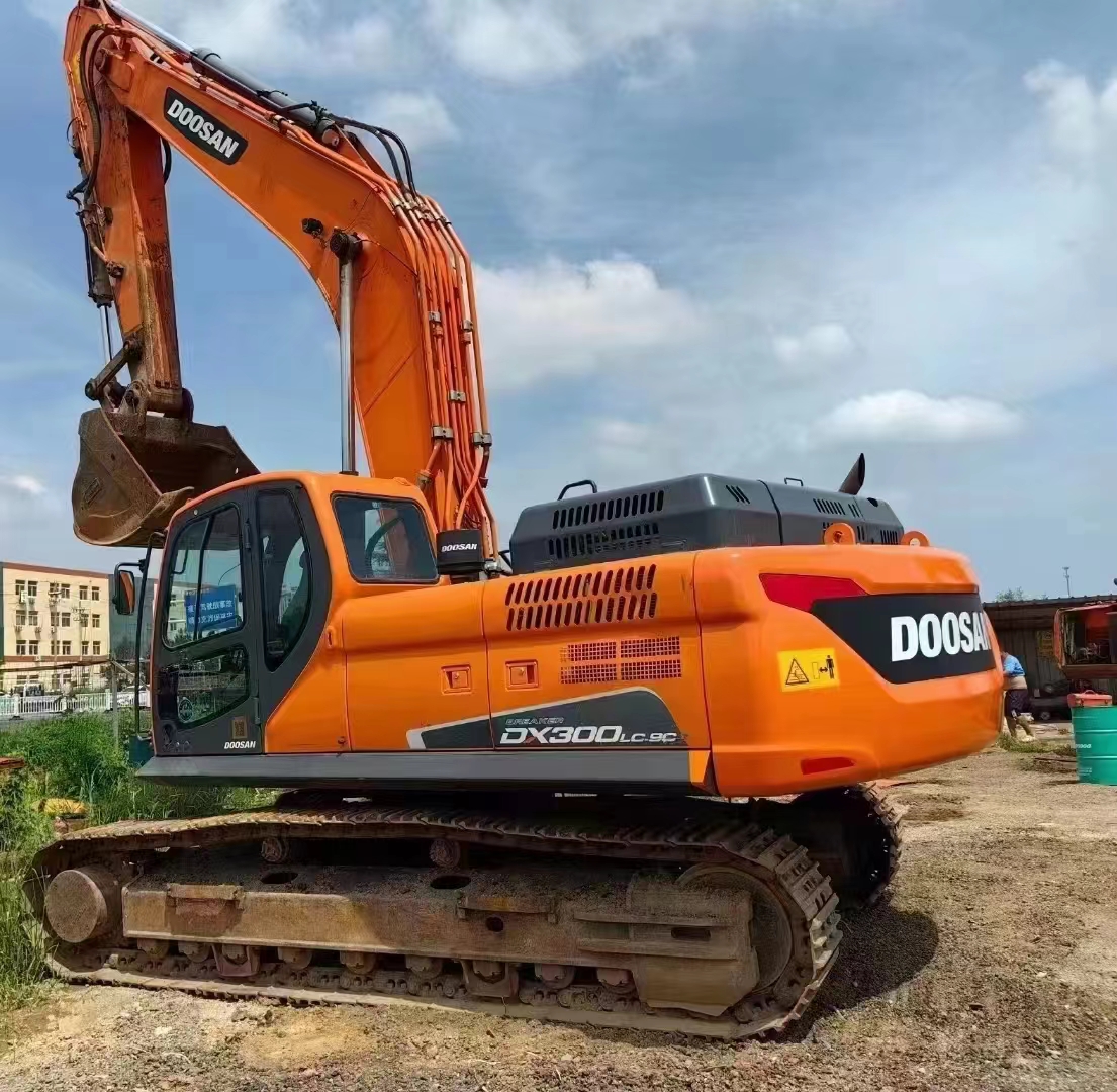 How to buy a used excavator?