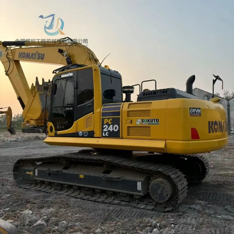 Heavy Duty Excavator KOMATSU PC240LC Used Durable Equipment Competitive