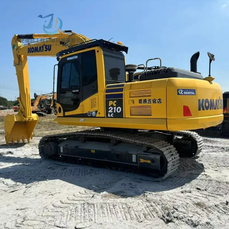 Low Price Powerful Komatsu PC210-8 Hydraulic Excavator Used Sand Digging