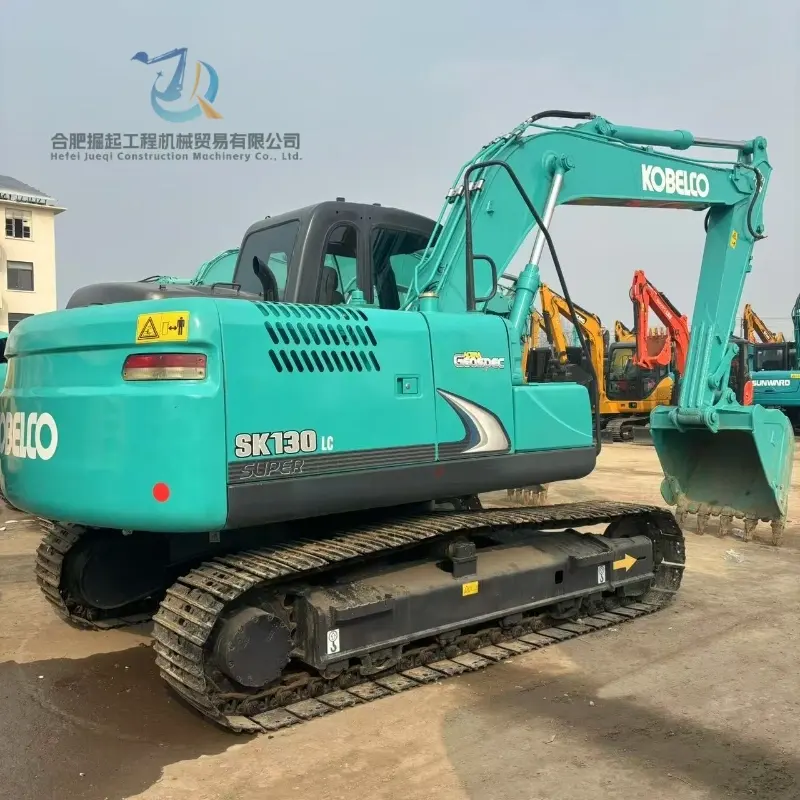 Б/у гусеничный экскаватор KOBELCO SK130LC прочное оборудование на продажу