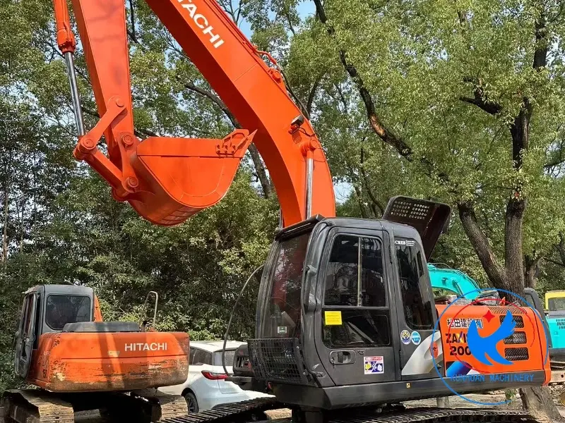 Second Hand hitachi zx200 Digger