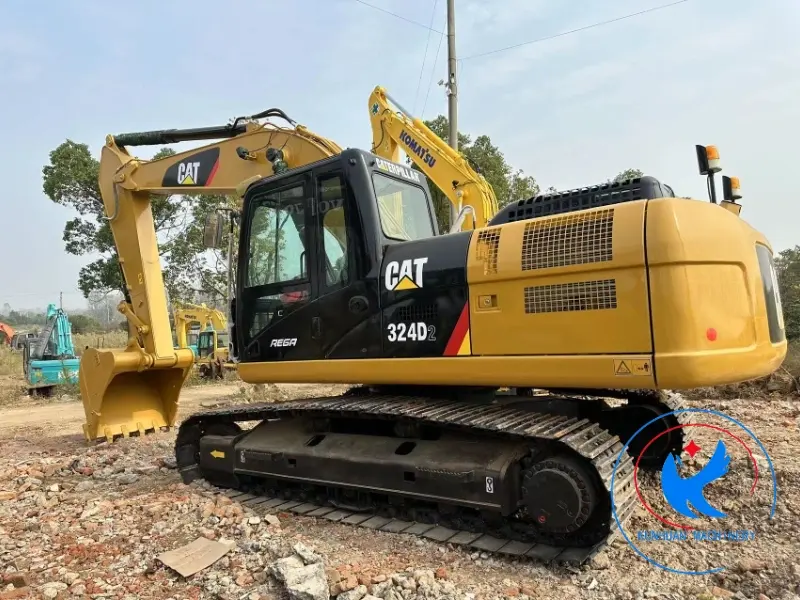 حفارة كاتربيلر CAT324D2 القوية المستخدمة للمهام الشاقة