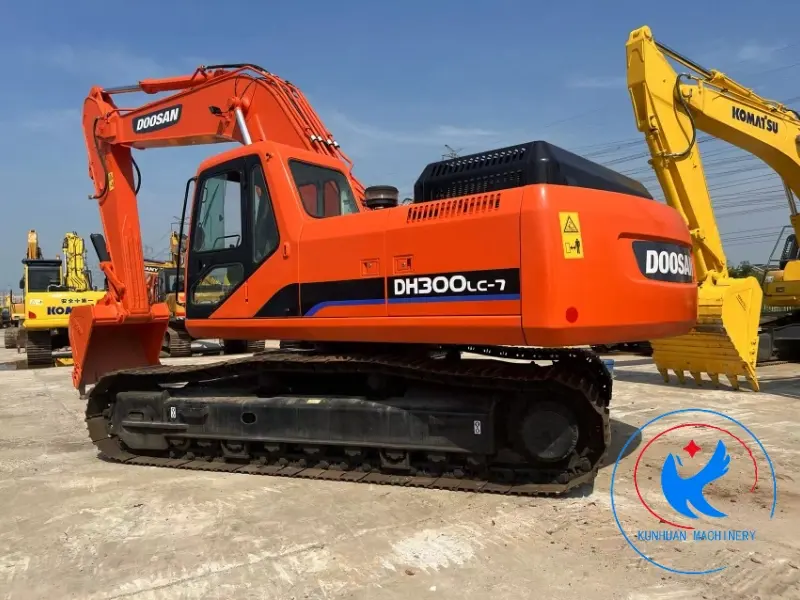 Used Doosan DH300LC-7 Excavator