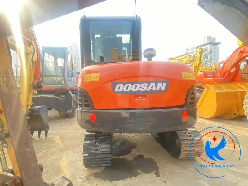 Used Doosan DH60 Excavator