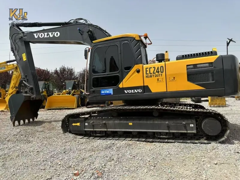 Durable Used Volvo EC240 Compact Crawler Excavator Global Supply