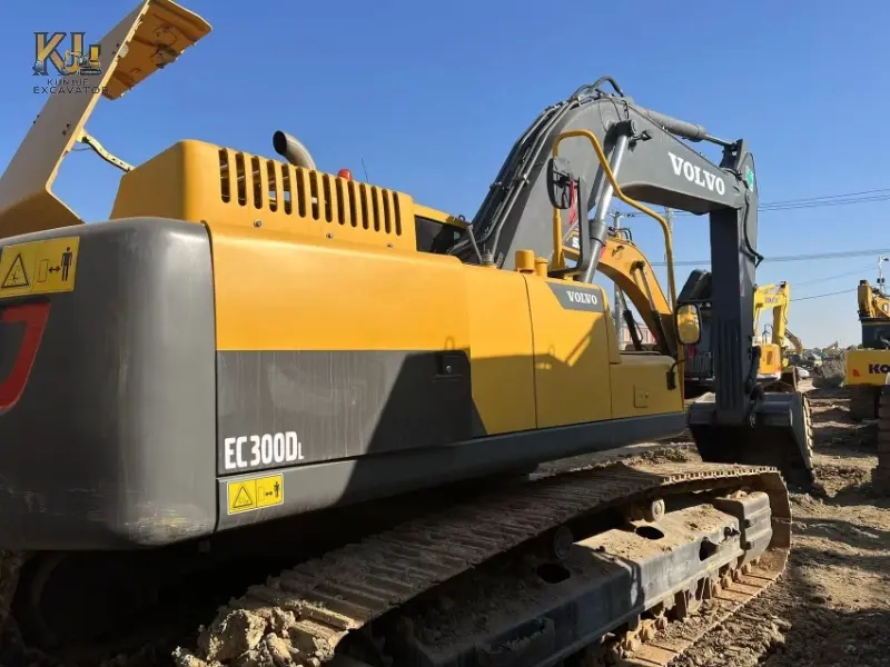 Good Condition Used Volvo EC300 Compact Crawler Excavator China Supplier