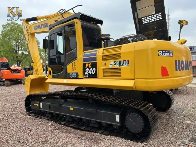 Powerful Second Hand PC240-8 Excavator Durable Equipment for Sale