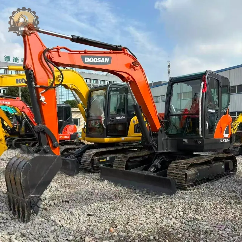 Good Condition Used Doosan DX60 Mini Crawler Excavator Machine